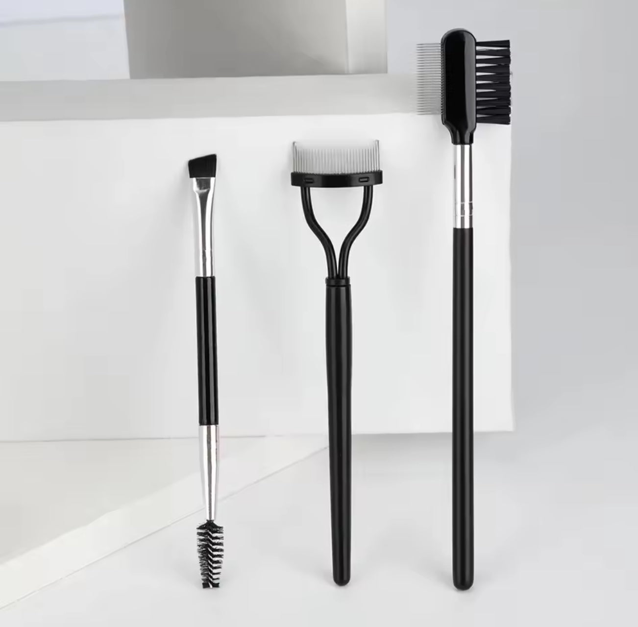 Three-piece Eyebrow Brush and Comb Cutter Set Beauty Tools