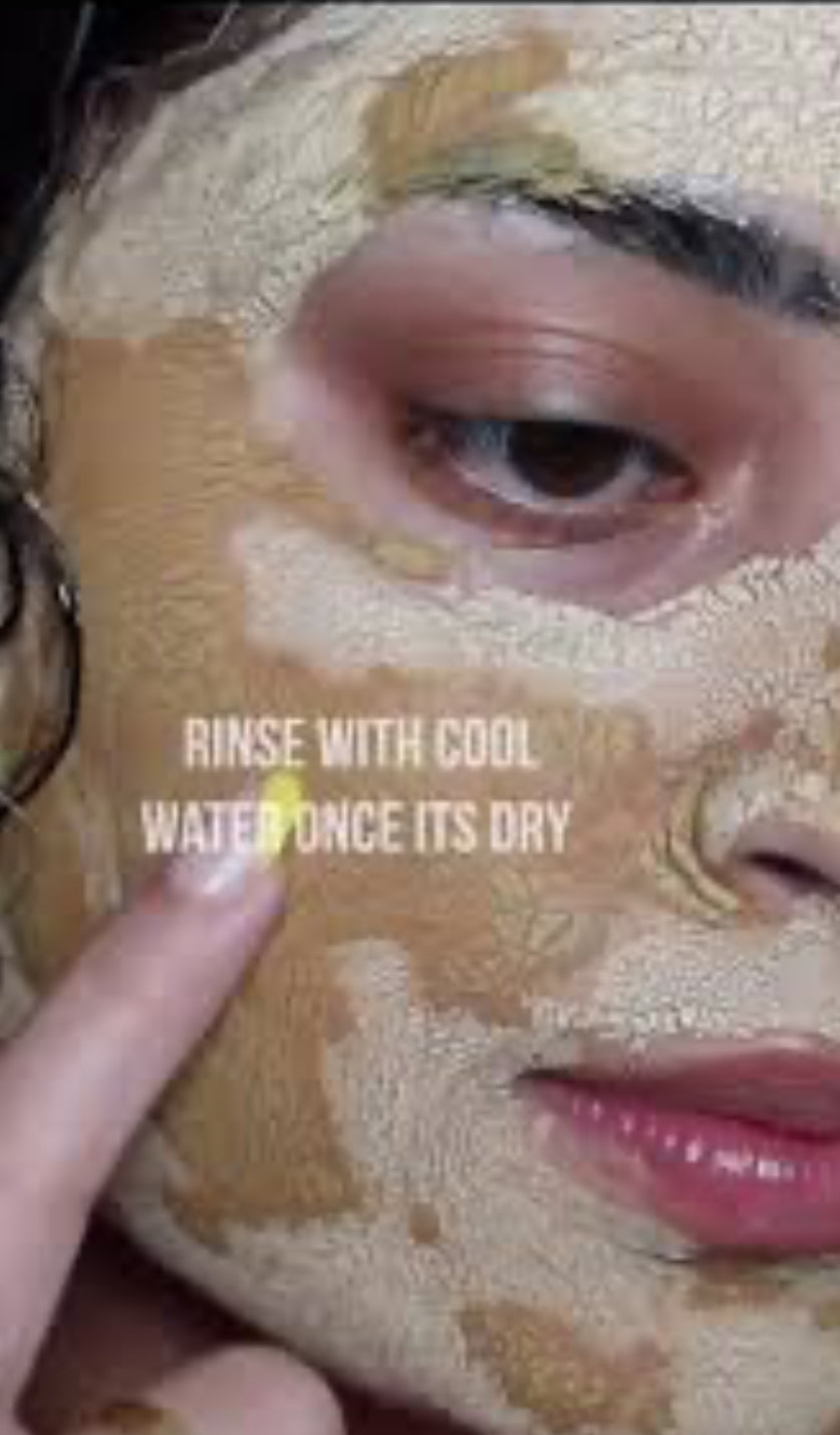 🌿 Clay & Herb Glow Mask