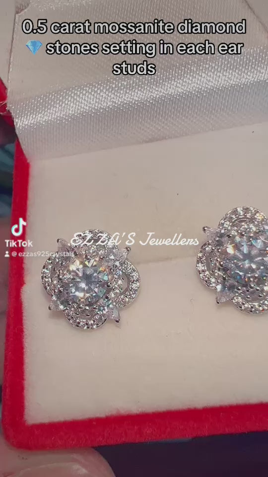 Clover 🍀 moissanite earstuds (FINE silver s925) certified